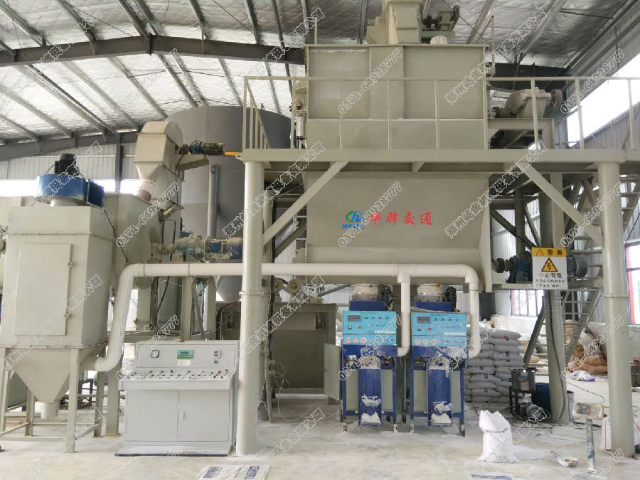 交通標(biāo)線涂料生產(chǎn)線正面圖