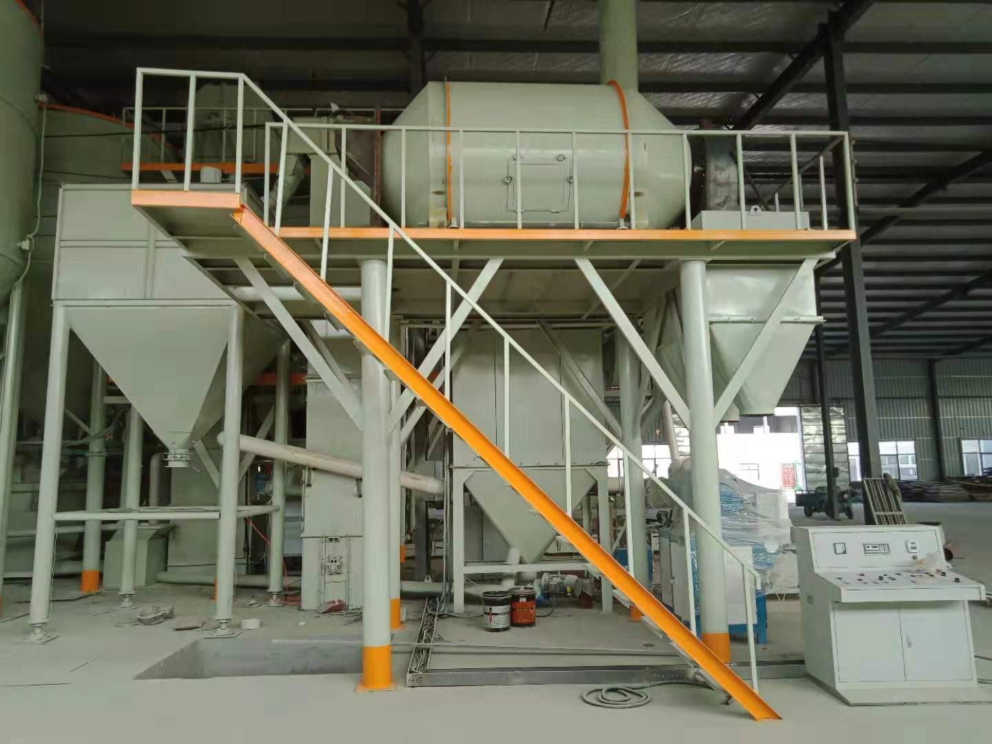 自動(dòng)型保溫砂漿設(shè)備